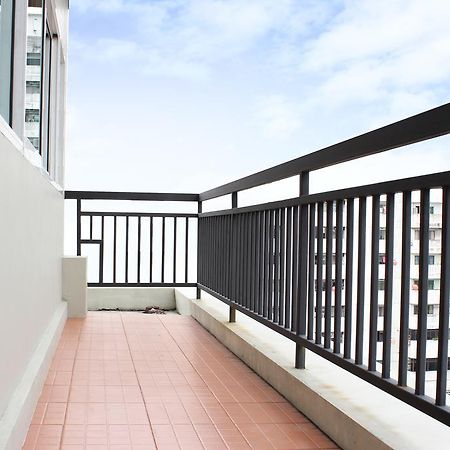 A18 Hotel Нонтабури Екстериор снимка